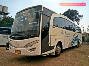 Sewa Bus 47-59 Seat Bandung